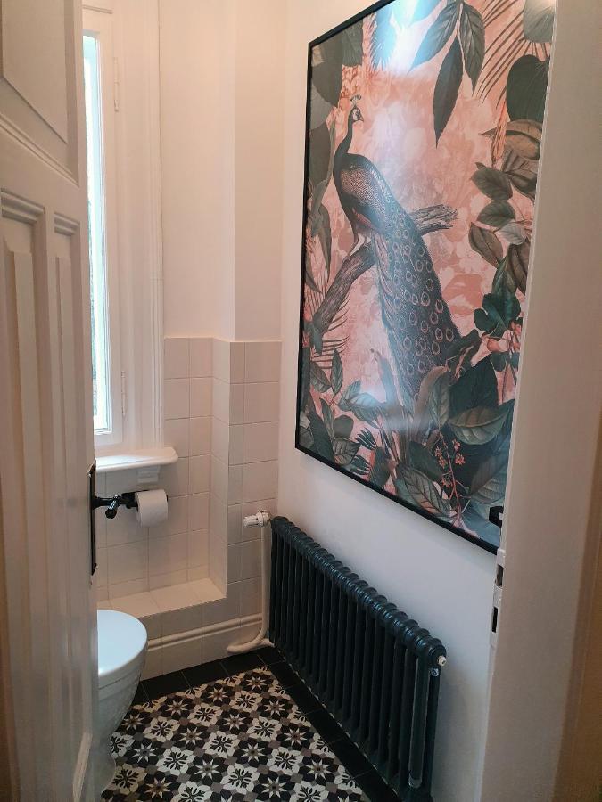 Zentral In Coburg: Exklusive Stadtwohnung - Ideal Fuer Gruppen Esterno foto