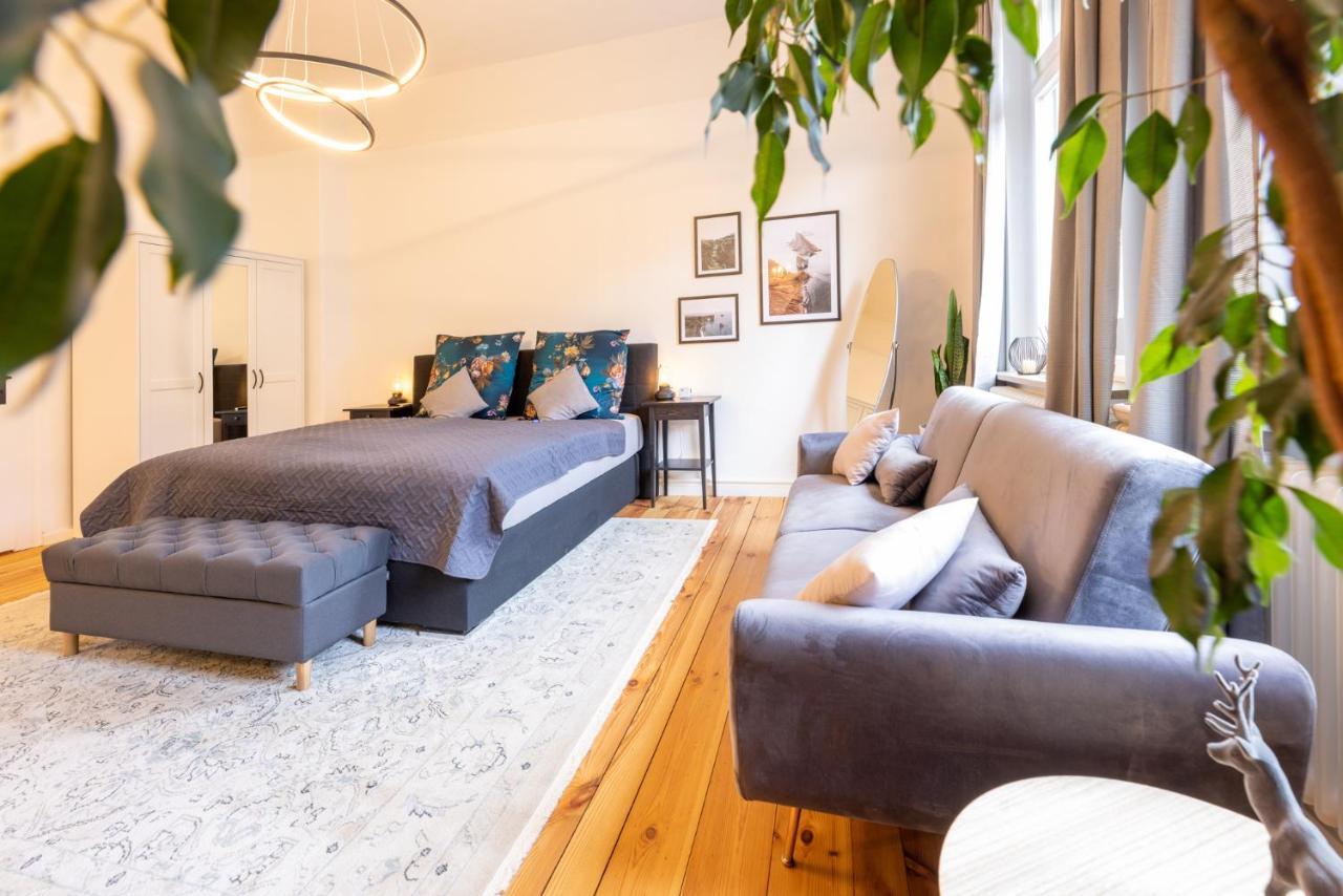 Zentral In Coburg: Exklusive Stadtwohnung - Ideal Fuer Gruppen Esterno foto